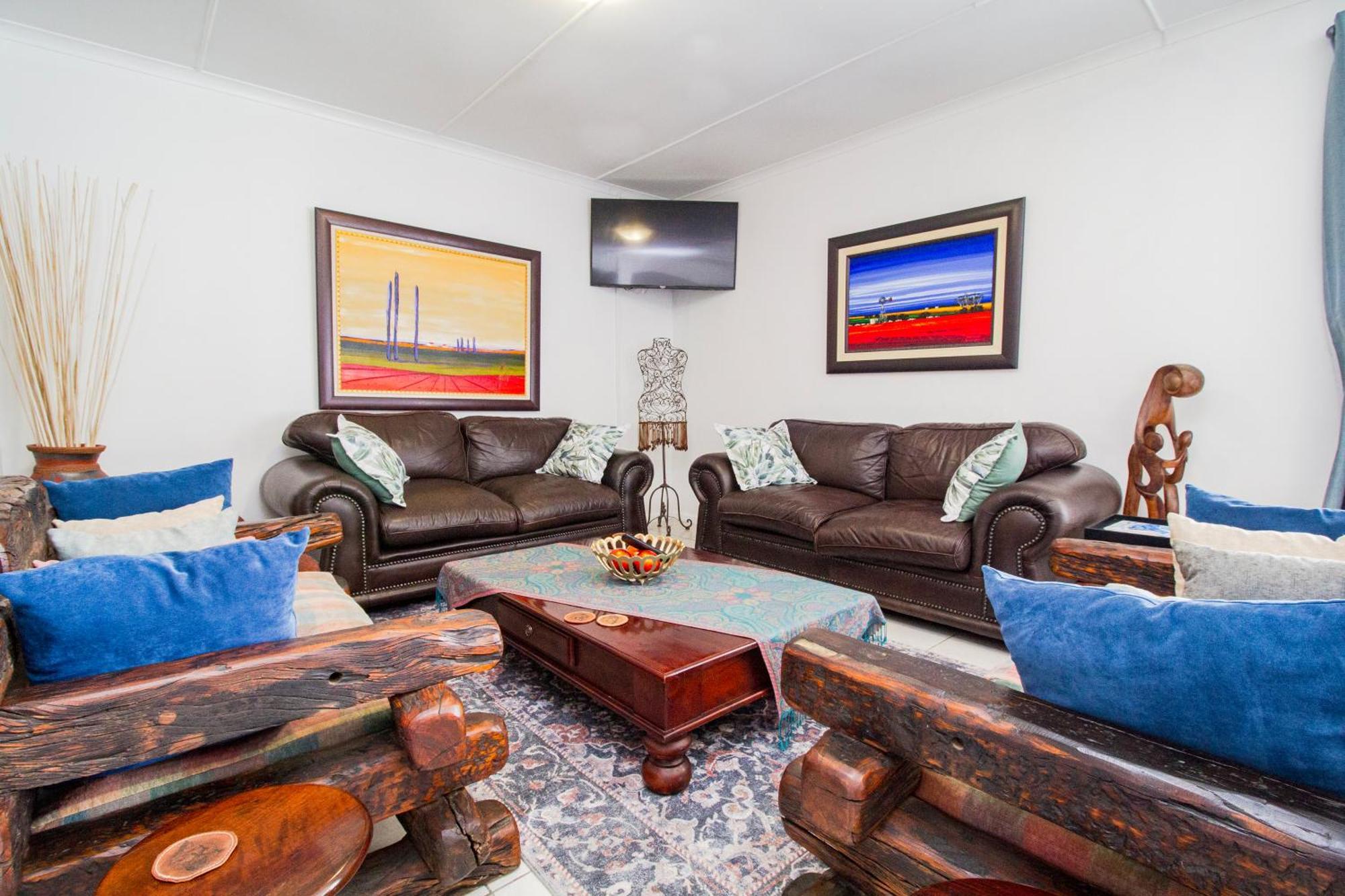 Schooner House Hotel Gansbaai Bagian luar foto